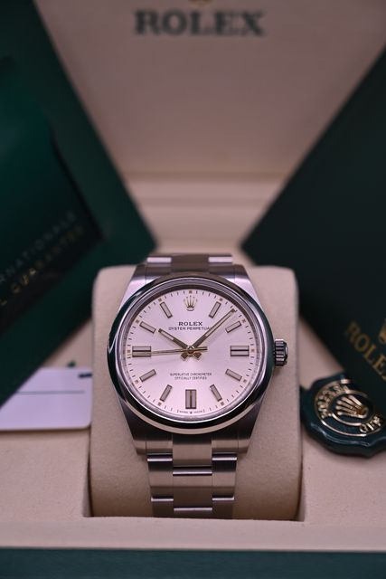 Rolex Oyster Perpetual 41 134300 Image 2